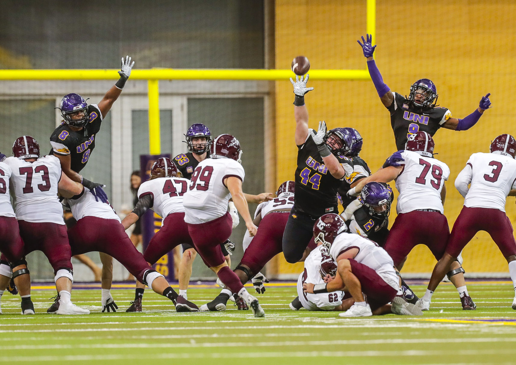 CFBall UN1 vs. SIU 24